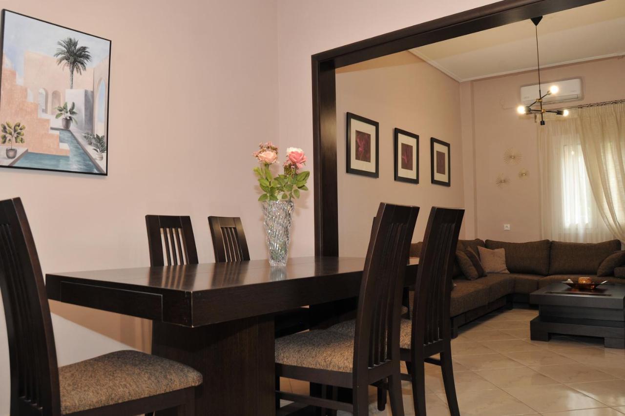 Grand House Meteora Apartment กาลัมปากา ภายนอก รูปภาพ
