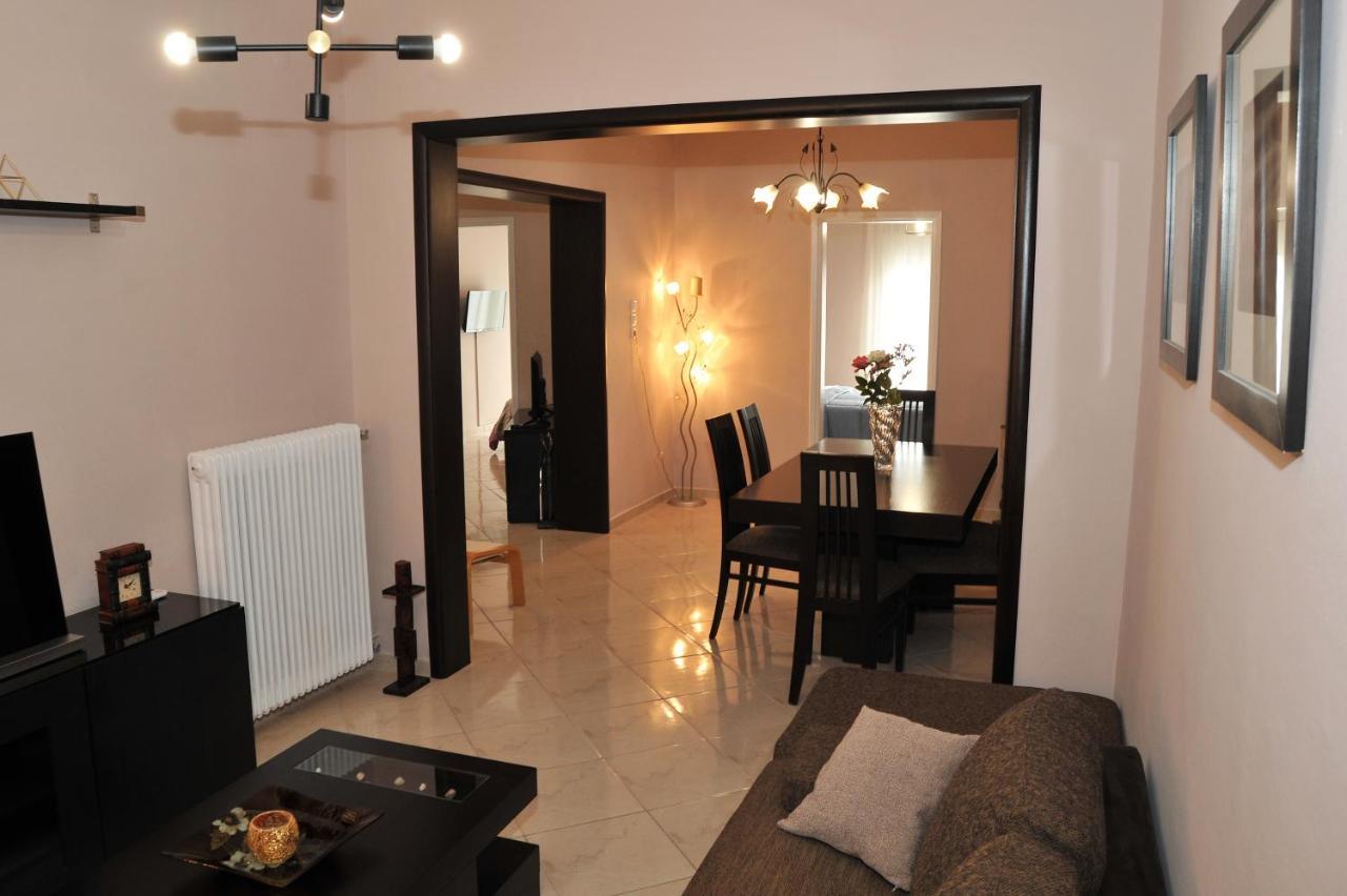 Grand House Meteora Apartment กาลัมปากา ภายนอก รูปภาพ