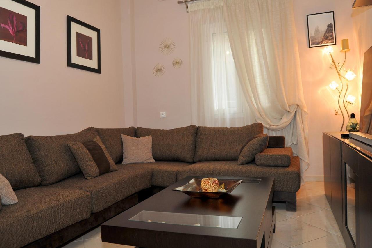 Grand House Meteora Apartment กาลัมปากา ภายนอก รูปภาพ